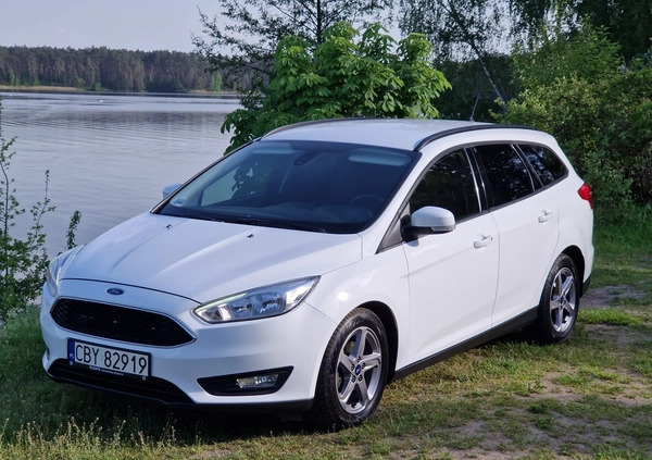 Ford Focus cena 43900 przebieg: 149500, rok produkcji 2017 z Koronowo małe 781